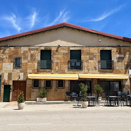 Hostal Restaurante Bustos Villarrubio 외부 사진