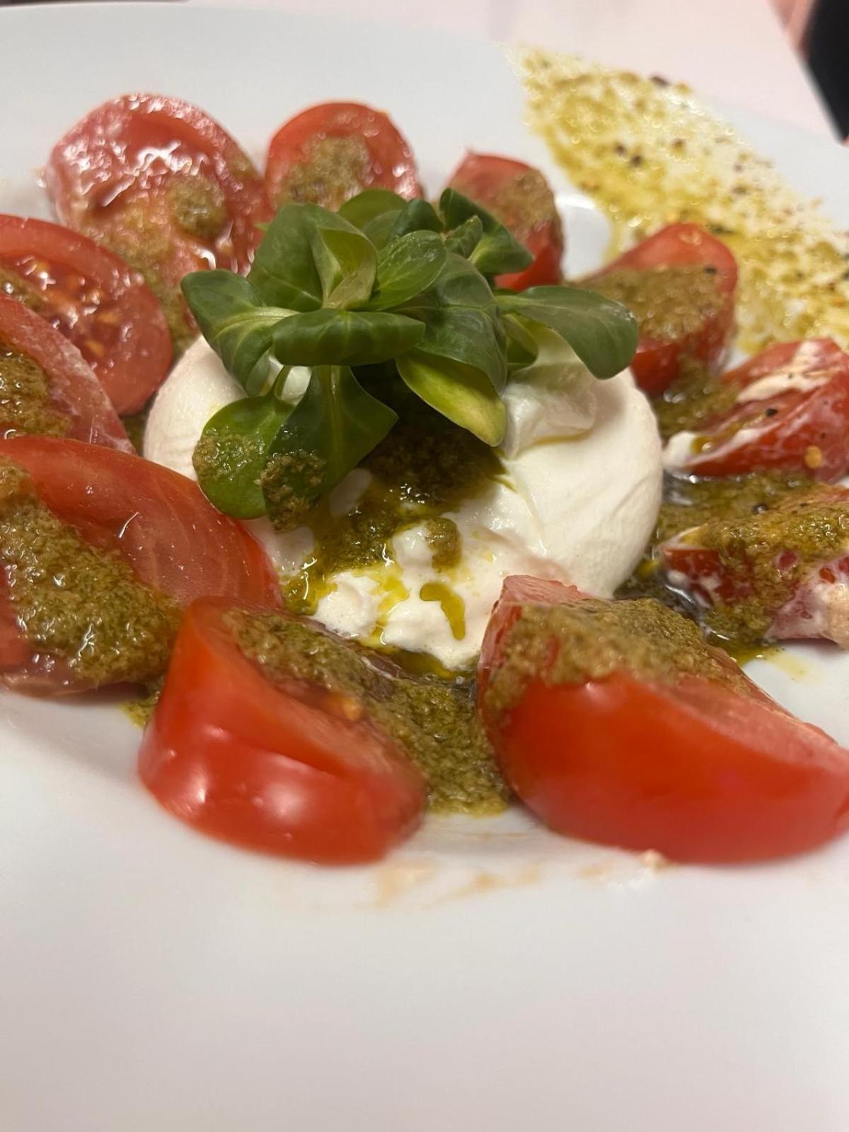 Hostal Restaurante Bustos Villarrubio 외부 사진