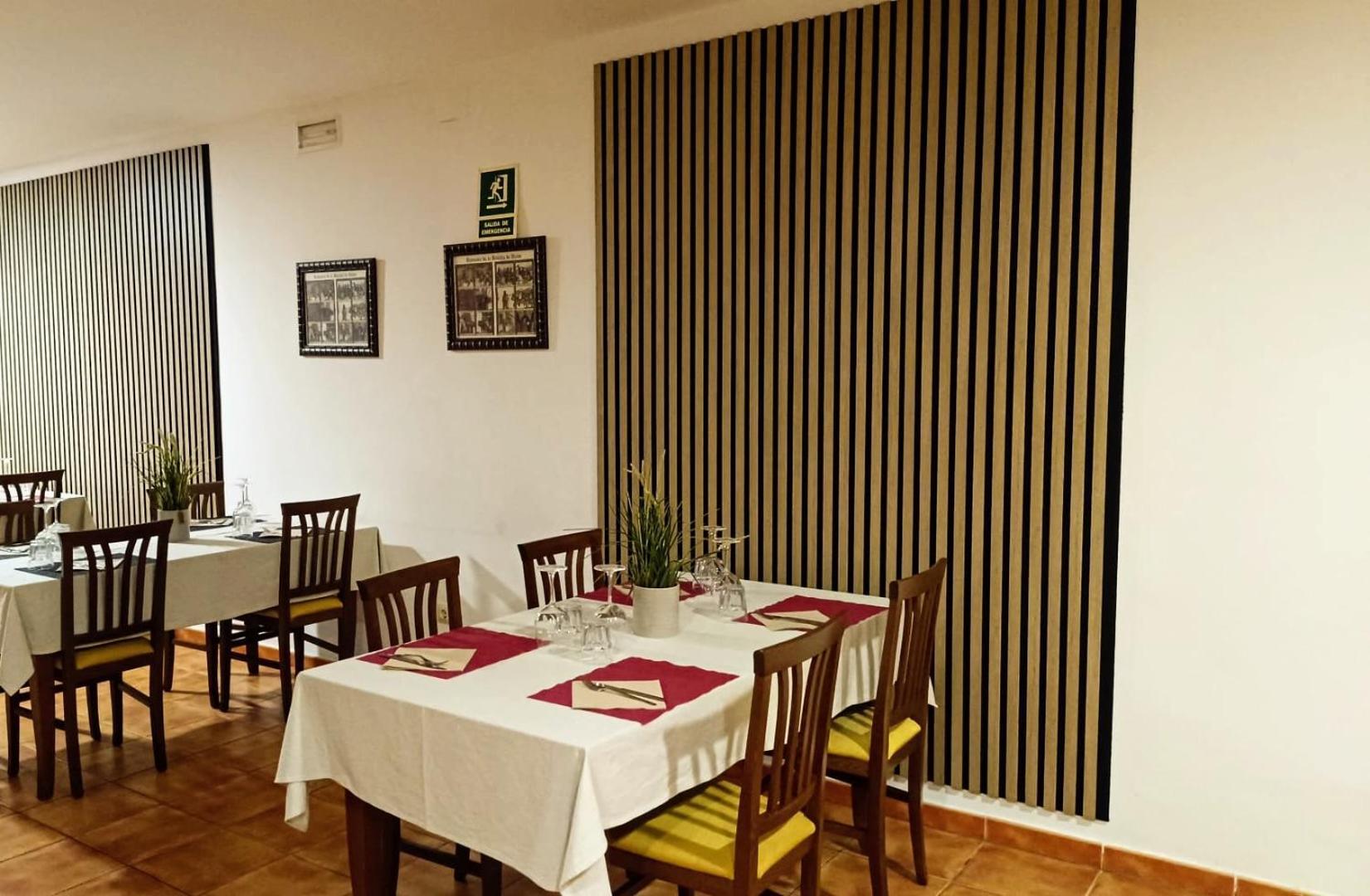 Hostal Restaurante Bustos Villarrubio 외부 사진