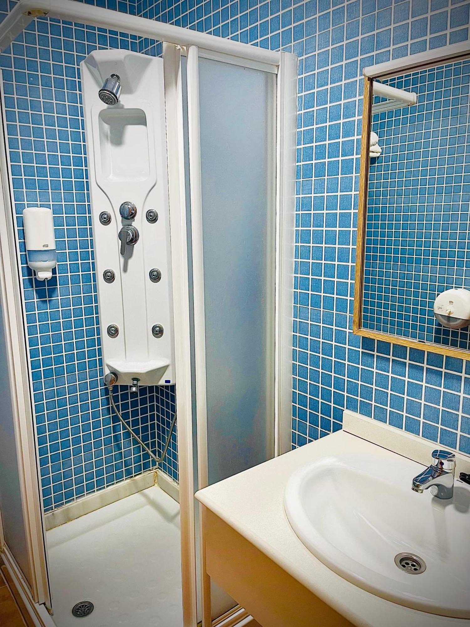 Hostal Restaurante Bustos Villarrubio 외부 사진