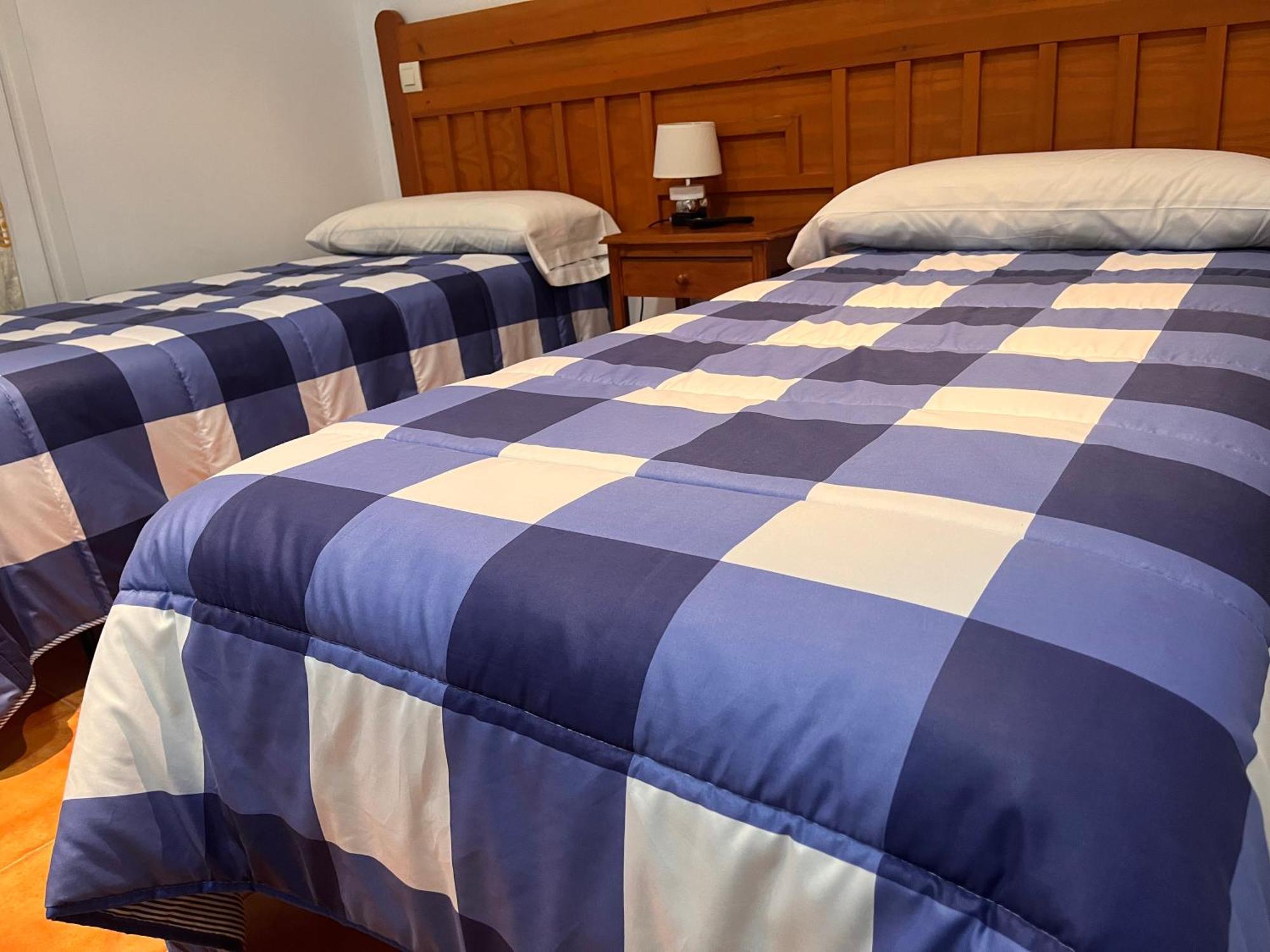 Hostal Restaurante Bustos Villarrubio 외부 사진