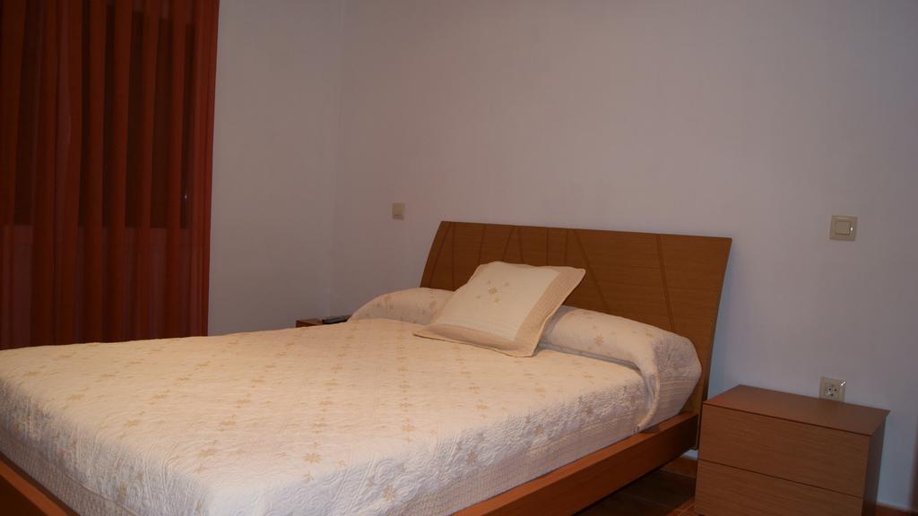 Hostal Restaurante Bustos Villarrubio 외부 사진